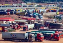 camions laos chine