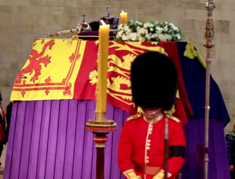 THAÏLANDE – MONARCHIE : S.M Le Roi Vajiralongkorn n’était pas présent à Buckingham Palace