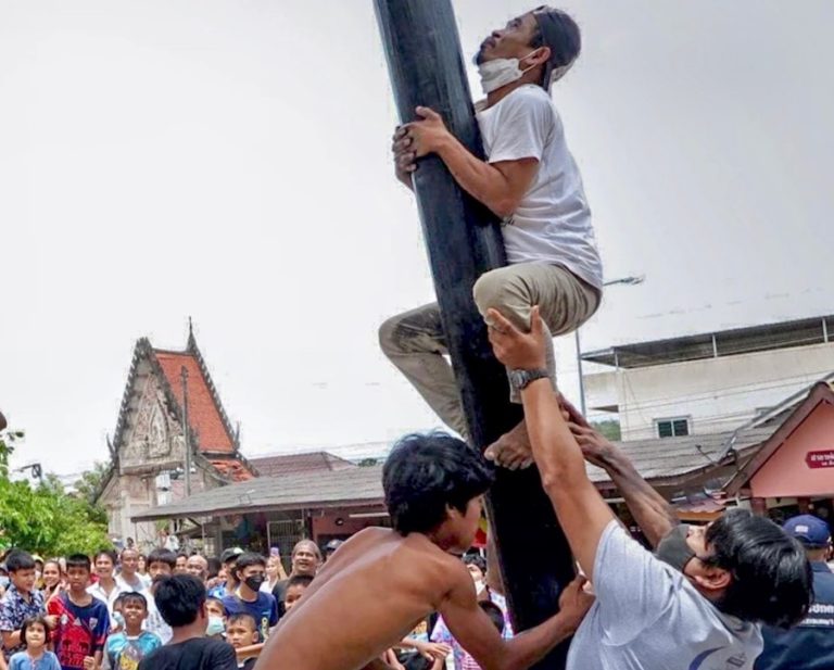 THAÏLANDE – CULTURE : Les habitants du Sud participent à la fête colorée de Sat Thai