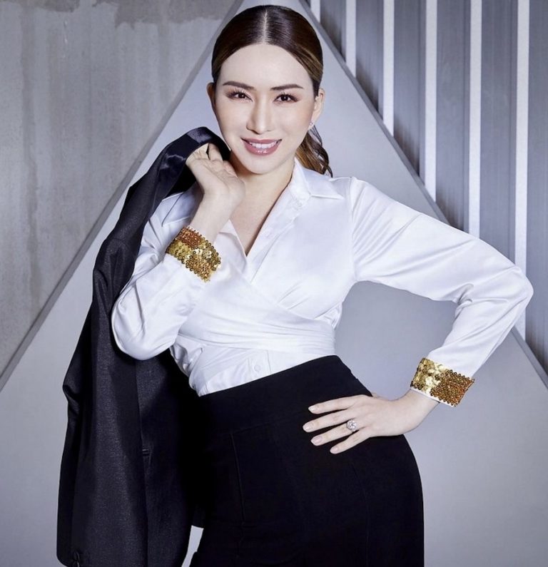 THAÏLANDE – SOCIÉTÉ : Anne Jakkapong Jakrajutatip rachète Miss Univers