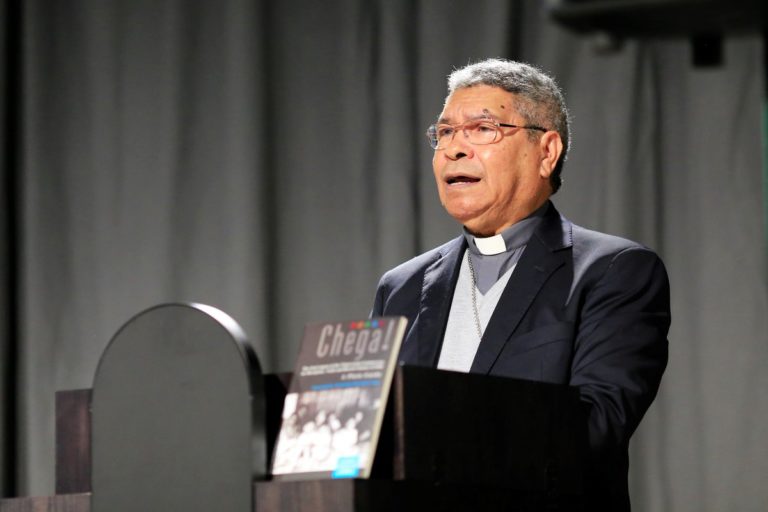 TIMOR LESTE- ÉGLISE : L’ex Evèque de Dili (et prix Nobel de la paix) Carlos Belo sanctionné pour affaire de mœurs