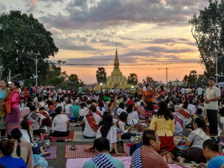 LAOS – CULTURE : Le Laos va reprendre le festival de That Luang pour stimuler la reprise économique