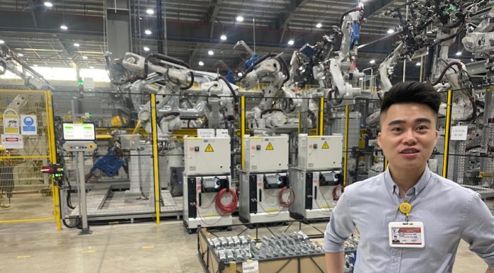 VIETNAM – ÉCONOMIE : Nouilles et voiture électrique, le mode d’emploi du Vietnam en 2022 Usine Vin Fast