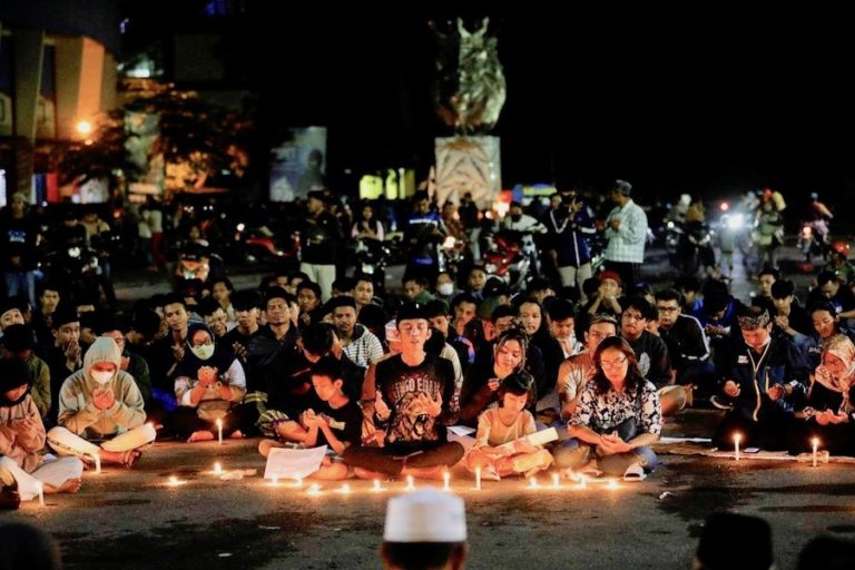 GAVROCHE HEBDO – ÉDITORIAL : Ce que dit la tragédie du stade de Malang, en Indonésie