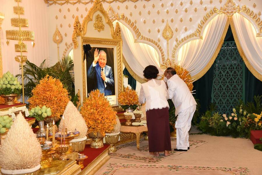 roi cambodge mémoire