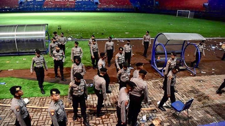 INDONÉSIE – FOOTBALL : Le tragique stade de Malang sera détruit