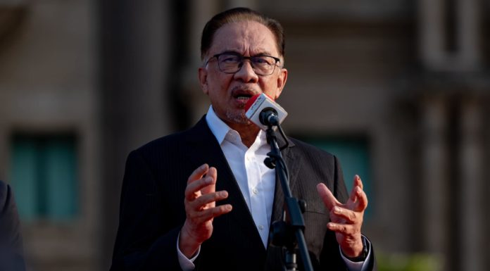 MALAISIE – GÉOPOLITIQUE : Anwar Ibrahim prend ses distances avec l’Occident Anwar Ibrahim