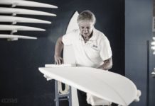 THAÏLANDE – SOCIÉTÉ : Une star australienne du surf meurt dans un accident de moto à Chonburi Kym Thompson surf