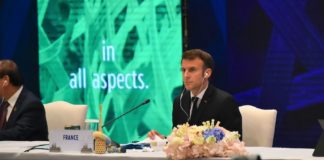 Emmanuel Macron Apec