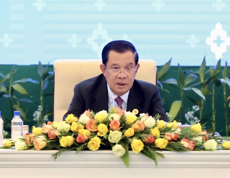 CAMBODGE – ASEAN : Hun Sen met en garde contre un éclatement de l’ASEAN