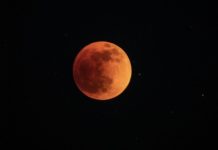 THAÏLANDE – TOURISME : Éclipse lunaire pour Loy Kratong en 2022 Lune rouge Thailande