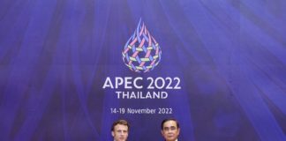 Macron Prayut Apec