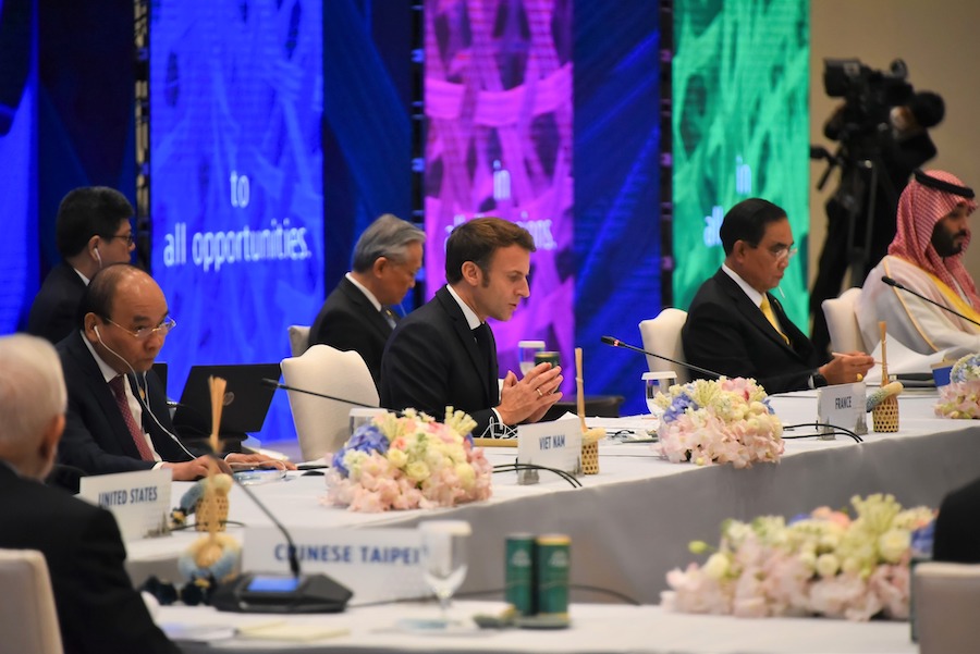 Sommet Apec Macron Prayut