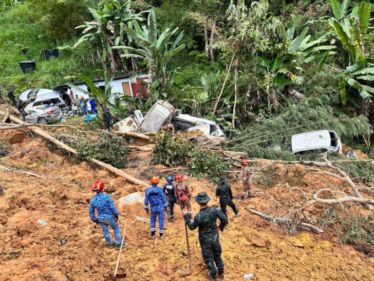 MALAISIE – CATASTROPHE : Le bilan du glissement de terrain en Malaisie s’élève à 31 morts
