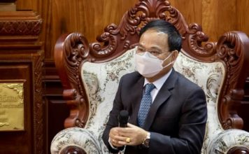 LAOS – SOCIÉTÉ : A Luang Prabang, tout le monde se soulage dans les toilettes ! Laos santé Dr Sanong Thongsana