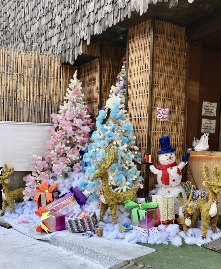 THAÏLANDE – CHRONIQUE : Le père Noël et le sourire siamois