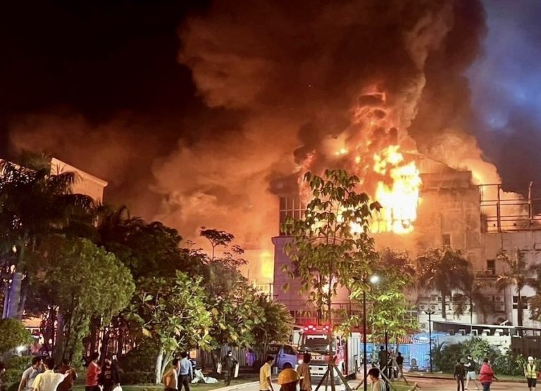 CAMBODGE – INCENDIE : Au moins 19 morts et plus de 100 blessés dans l’incendie d’un casino à Poipet