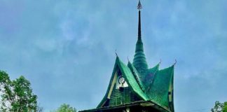 Wat Pa Maha Chedi Kaew