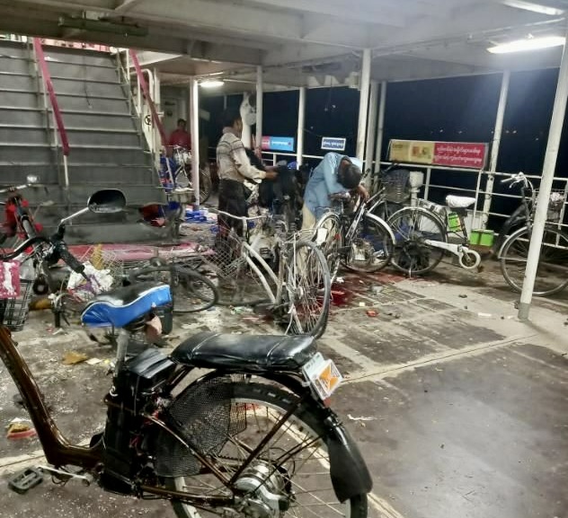 explosion birmanie ferry