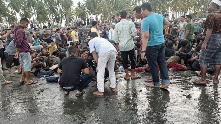 INDONÉSIE – RÉFUGIÉS : L’exode des Rohingyas par la mer se poursuit