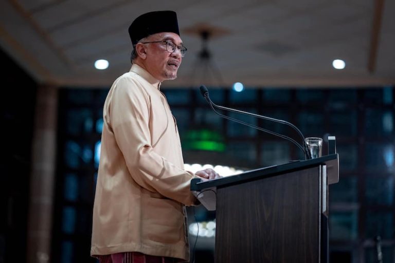 ASIE – FRANCE : Comment Anwar Ibrahim est devenu un ami de la République 2/3