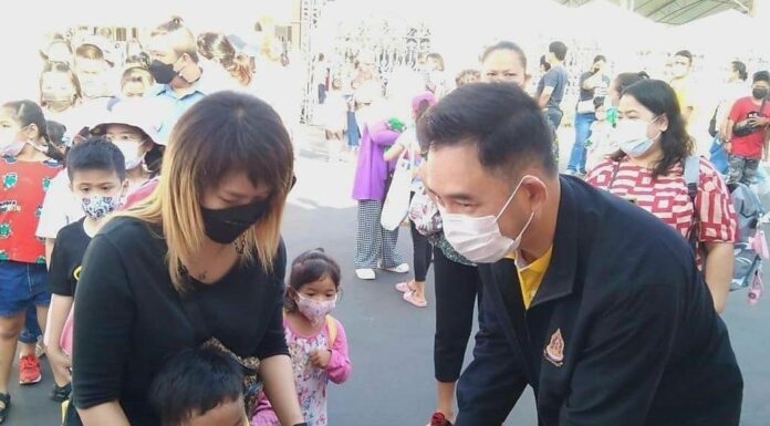THAÏLANDE – SOCIÉTÉ : Une enquête révèle que les enfants thaïlandais rêvent d’être enseignants Itthiphol kunplome