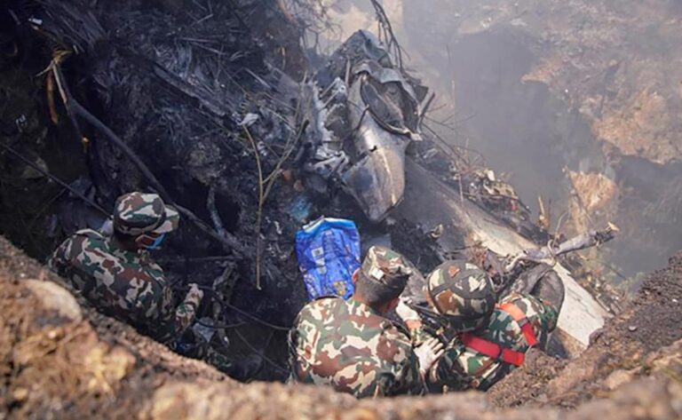 NÉPAL – DRAME : Au moins 68 morts dans un accident d’avion au Népal