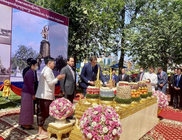 CAMBODGE – FRANCE : Avant Bangkok, le ministre Olivier Becht parle de mémoire commune à Phnom Penh