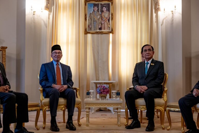 THAÏLANDE – MALAISIE : Anwar entame une visite dans le royaume