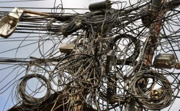 LAOS – SOCIÉTÉ : Les câbles aériens vont être enterrés à Vientiane câbles aériens Laos