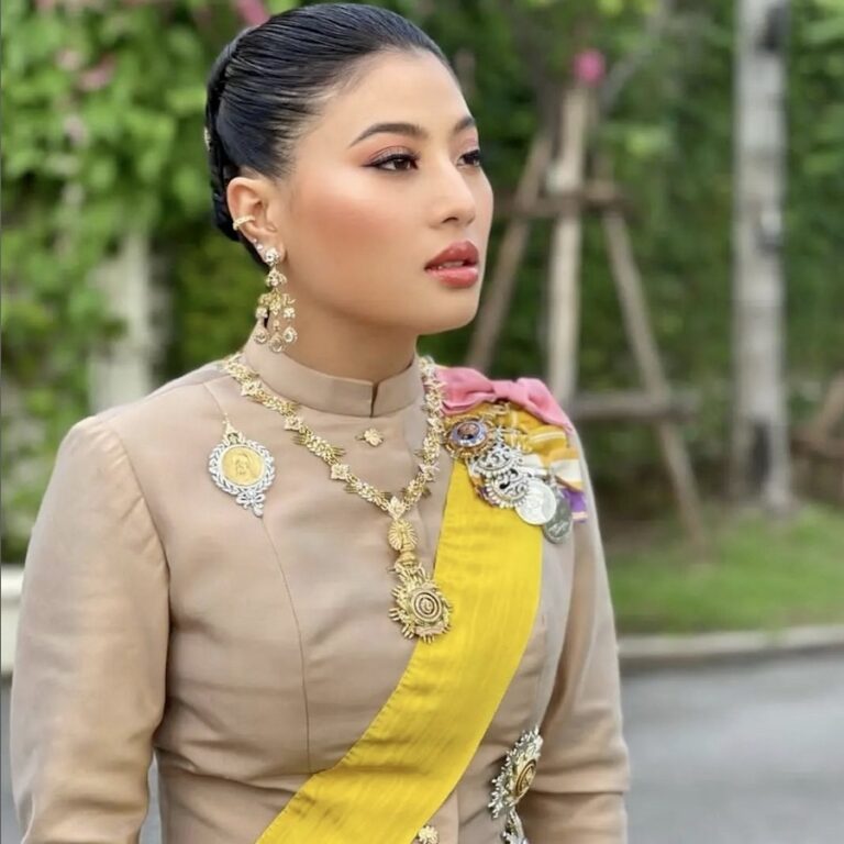THAÏLANDE – MONARCHIE : La princesse Sirivannavari reçoit le grade de général de division