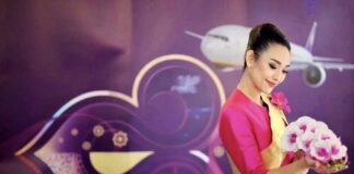 Thai Airways hotesse