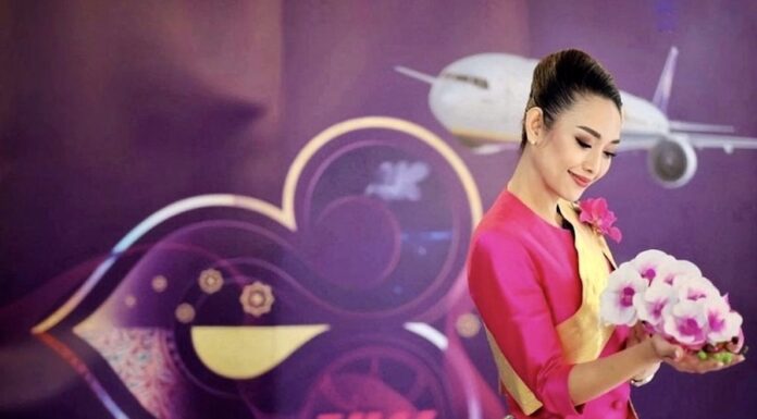 Thai Airways hotesse