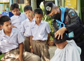 coupe de cheveux élèves Thaïlande