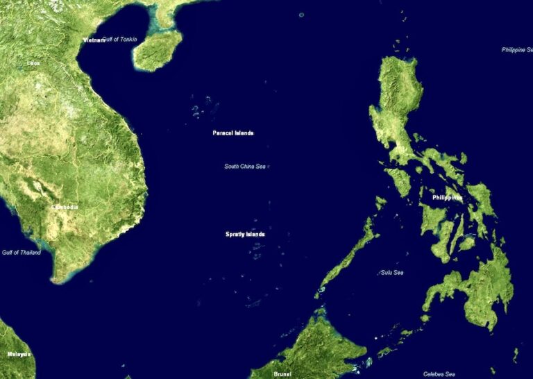 PHILIPPINES – CHINE : Au dessus des îles Spratleys, les avions philippins ne sont pas bienvenus