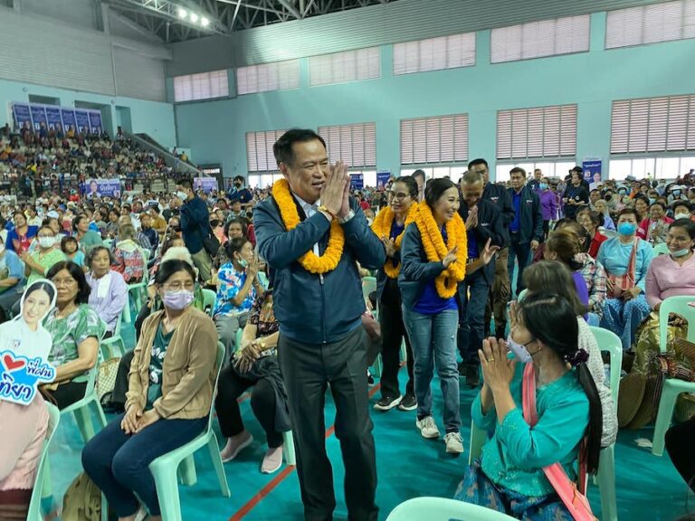THAÏLANDE – POLITIQUE : Le parti d’opposition Pheu Thai va-t-il se dissoudre ?