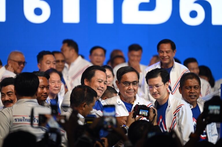 THAÏLANDE – POLITIQUE : Prayut Chan Ocha est il, ou non, candidat à sa succession ?