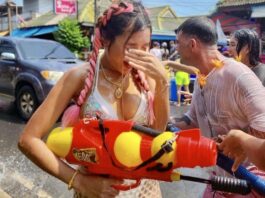 Songkran fille Samui