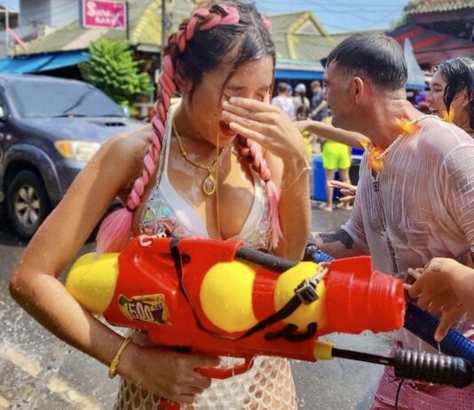 Songkran fille Samui
