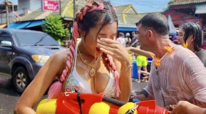 Songkran fille Samui