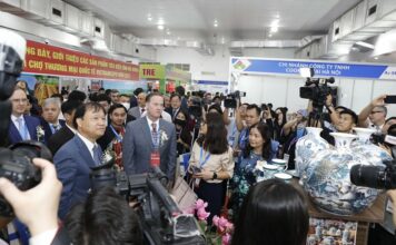 VIETNAM – ÉCONOMIE : La Vietnam Expo attire 500 exposants du monde entier Vietnam Expo Hanoï