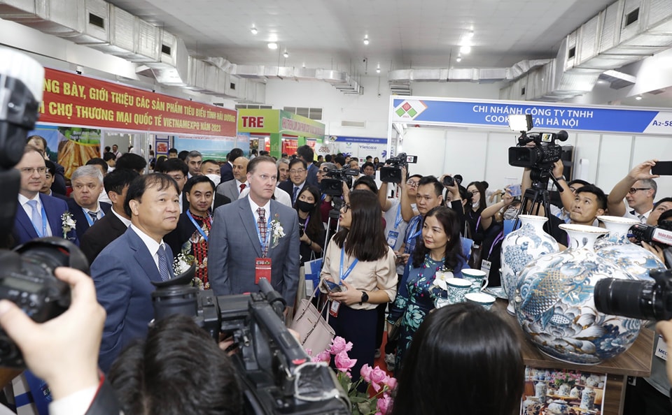 Wietnam – Gospodarka: Vietnam Expo 500 przyciąga wystawców z całego świata