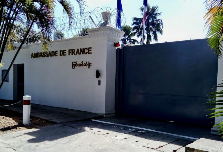 BIRMANIE – FRANCE : Condamnation française des attaques aériennes de l’armée sur un village