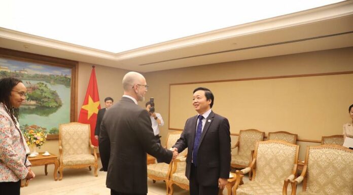 Rencontre Canada Vietnam