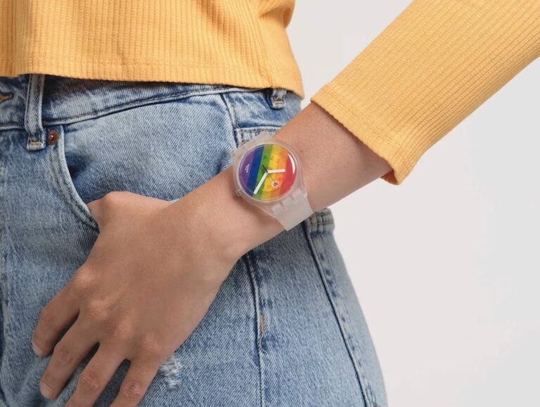 MALAISIE – SOCIÉTÉ : La Malaisie confisque des montres Swatch arc-en-ciel