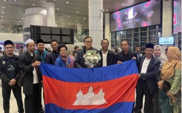 CAMBODGE – POLITIQUE : Hun Sen demande au Vietnam de « faire attention » à Rainsy s’il tente d’entrer dans le pays Sam Rainsy Malaisie