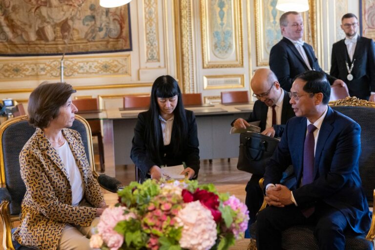 VIETNAM – FRANCE : Première visite à Paris d’un chef de la diplomatie vietnamienne depuis 10 ans