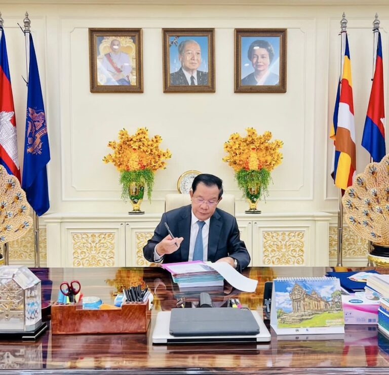 THAÏLANDE – CAMBODGE : Hun Sen se réjouit de l’échec de Pita