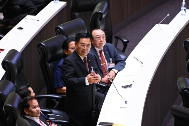 THAÏLANDE – POLITIQUE : Le Pheu Thai, leader potentiel d’une future coalition ?