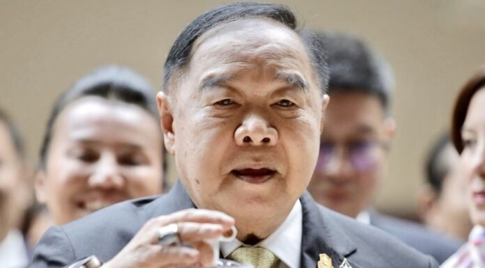 THAÏLANDE – POLITIQUE : Prawit, démissionnaire puis réélu à la tête du Palang Pracharath Prawit